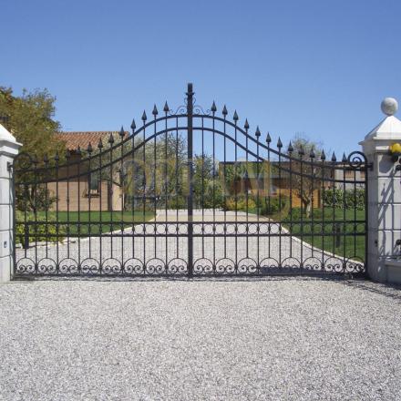 Cancelli In Ferro Classici Cc009