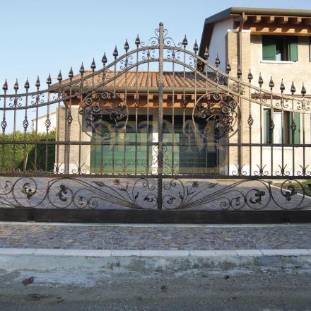 Cancelli In Ferro Classici Cc010