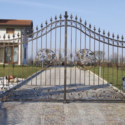 Cancelli In Ferro Classici Cc011