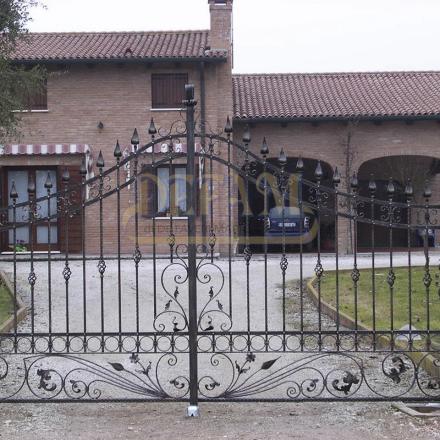 Cancelli In Ferro Classici Cc016