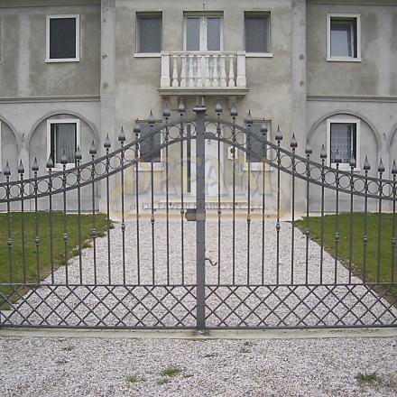 Cancelli In Ferro Classici Cc019