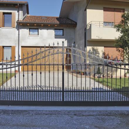 Cancelli In Ferro Classici Cc021