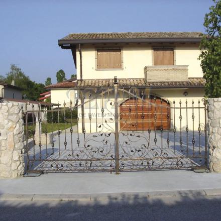 Cancelli In Ferro Classici Cc029