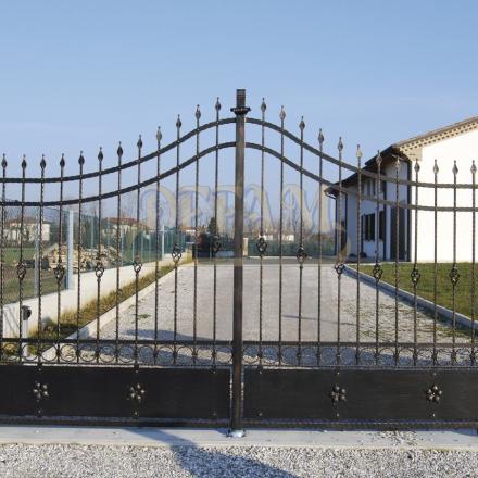 Cancelli In Ferro Classici Cc062