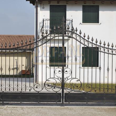 Cancelli In Ferro Classici Cc063