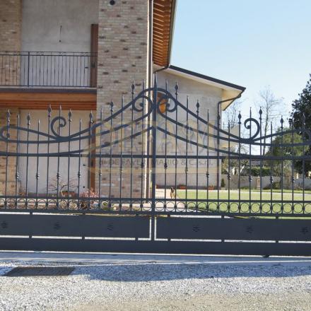 Cancelli In Ferro Classici Cc073