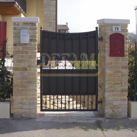 Cancelli In Ferro Classici Cc081c