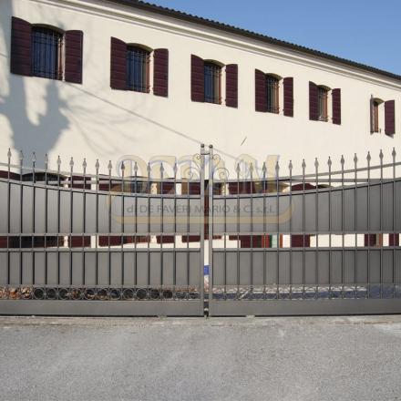 Cancelli In Ferro Classici Cc082
