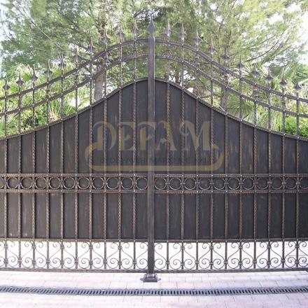 Cancelli In Ferro Classici Cc087