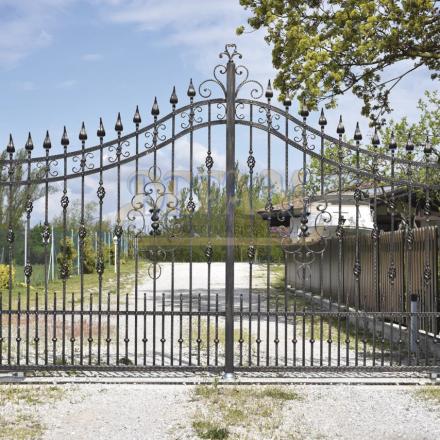 Cancelli In Ferro Classici Cc122