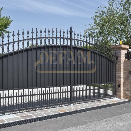 Cancelli In Ferro Classici Cc131