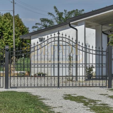 Cancelli In Ferro Classici Cc164