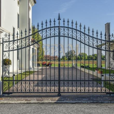 Cancelli In Ferro Classici Cc167