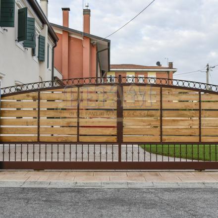 Cancelli In Ferro Classici Cc169