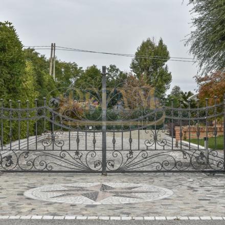 Cancelli In Ferro Classici Cc177