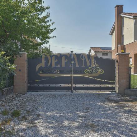 Cancelli In Ferro Classici Cc183