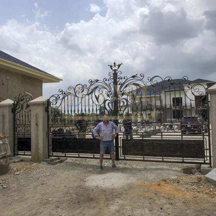 Cancelli In Ferro Classici Cc192