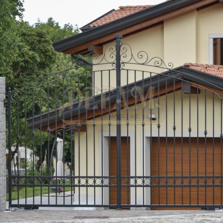 Cancelli In Ferro Classici Cc196