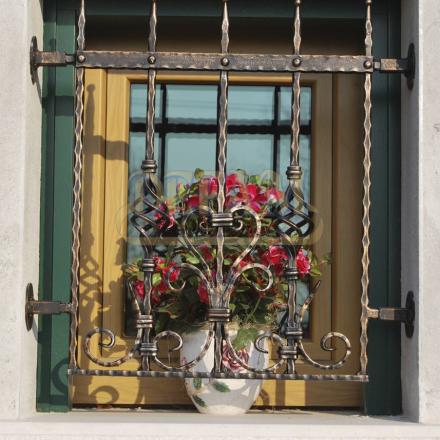 Inferriate In Ferro Ferro Ic002