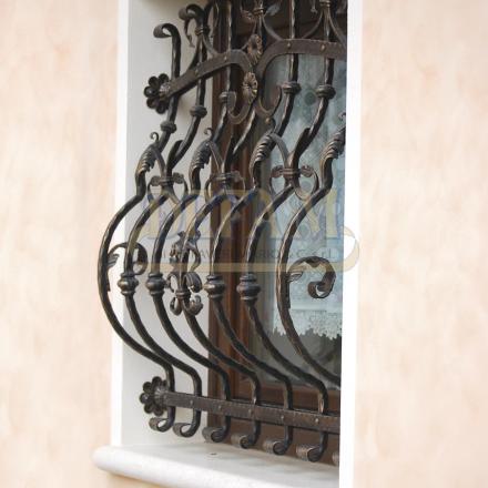 Inferriate In Ferro Ferro Ic011