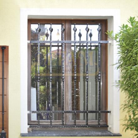 Inferriate In Ferro Ferro Ic039