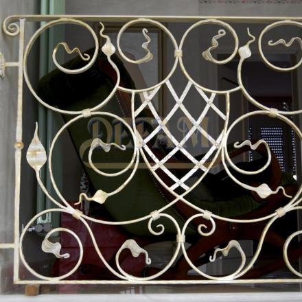 Scale In Ferro Sc019