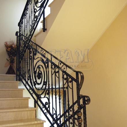 Scale In Ferro Sc037