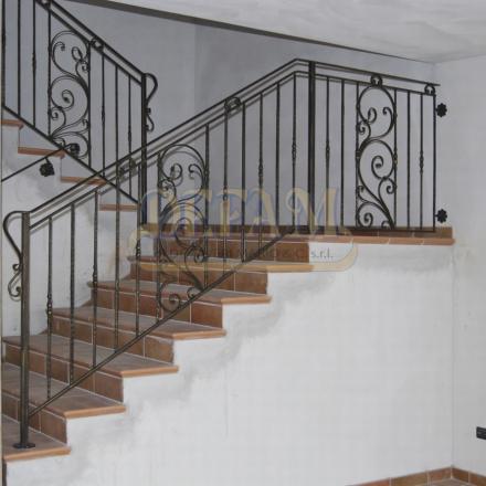 Scale In Ferro Sc044