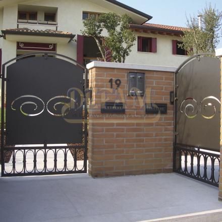 Cancelli In Ferro Moderno Cm045c