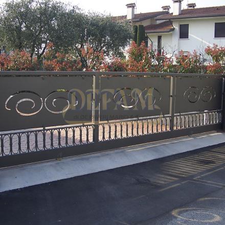 Cancelli In Ferro Moderno Cm038