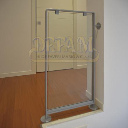 Scale In Ferro Sm048