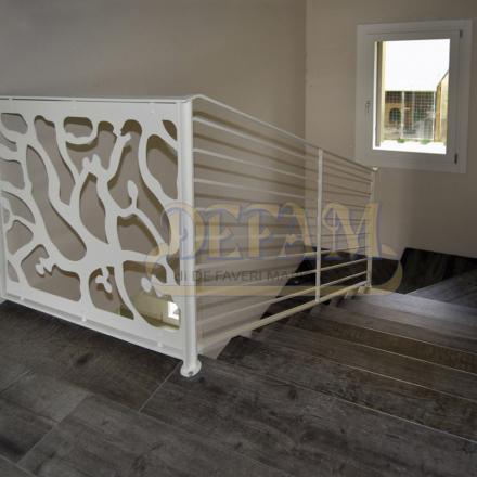 Scale In Ferro Sm056