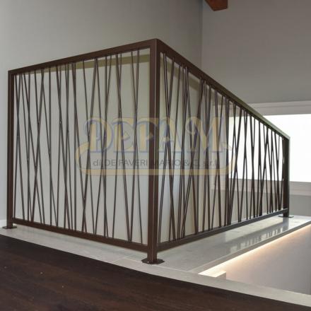 Scale In Ferro Sm066