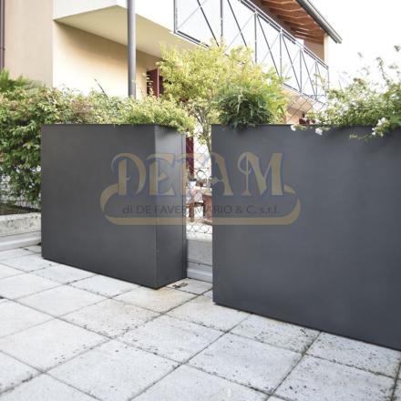 Complementi In Ferro Esterno Ce1211