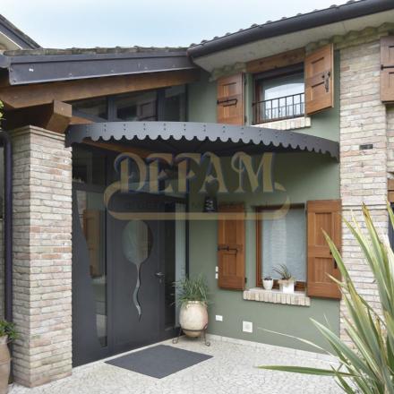 Pensiline In Ferro Pe1184