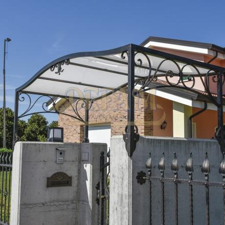 Pensiline In Ferro Pe1224